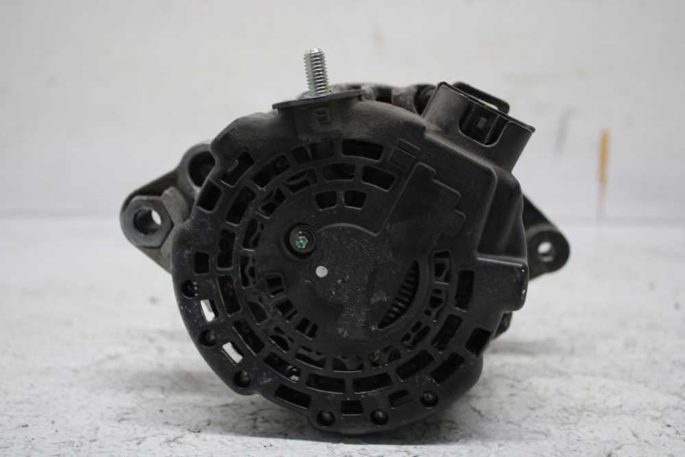 ALTERNATEUR KIA/HYUNDAI 130A - Vue 3